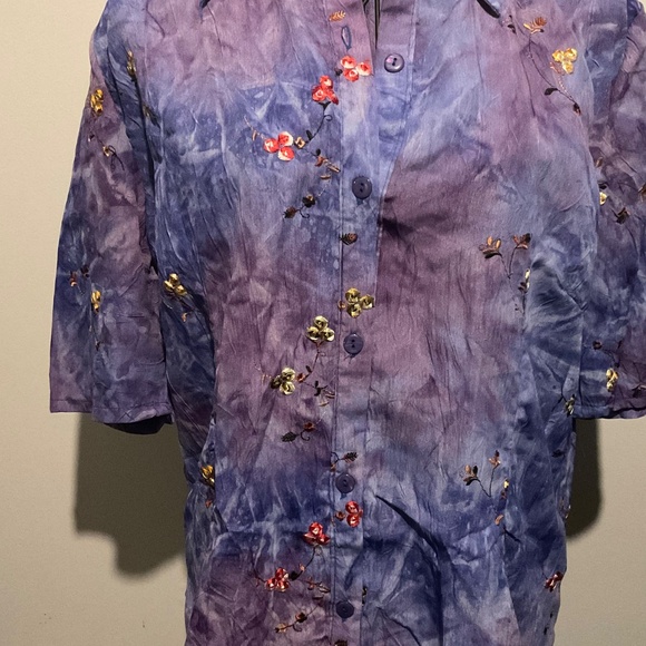 VENUS FASHION   embroidered  button up  blouse  SIZE LARGE NWT - Picture 9 of 9
